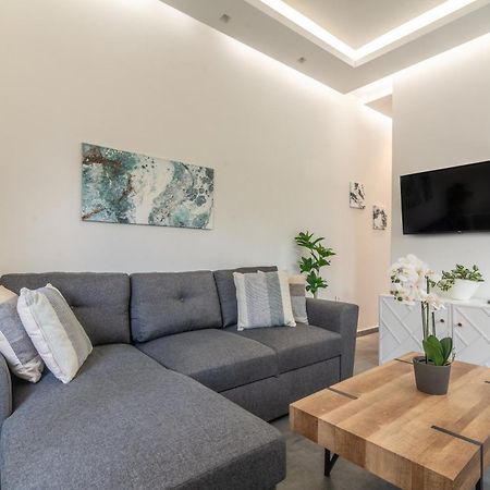 Misty Grey Apartment Near City Centre Heraklion  Exterior photo